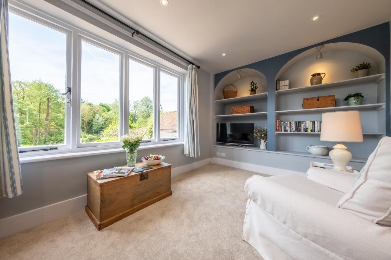 Heavenly 16Th Century Cottage In Pretty Rural Village - Swan'S Nest Boxford  Extérieur photo