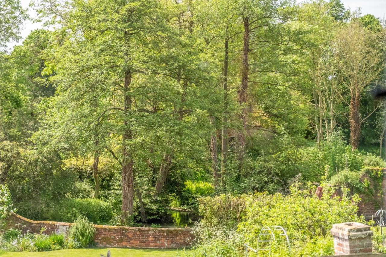 Heavenly 16Th Century Cottage In Pretty Rural Village - Swan'S Nest Boxford  Extérieur photo