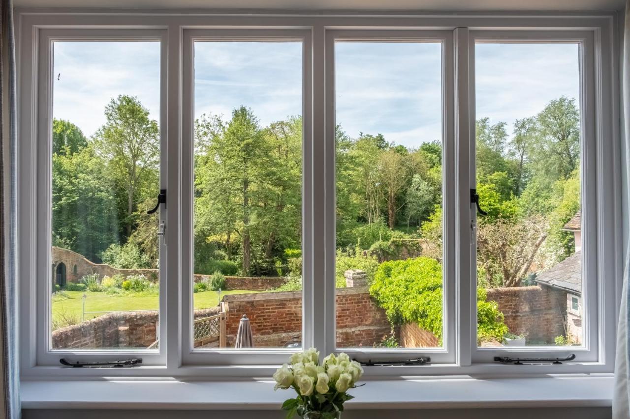 Heavenly 16Th Century Cottage In Pretty Rural Village - Swan'S Nest Boxford  Extérieur photo