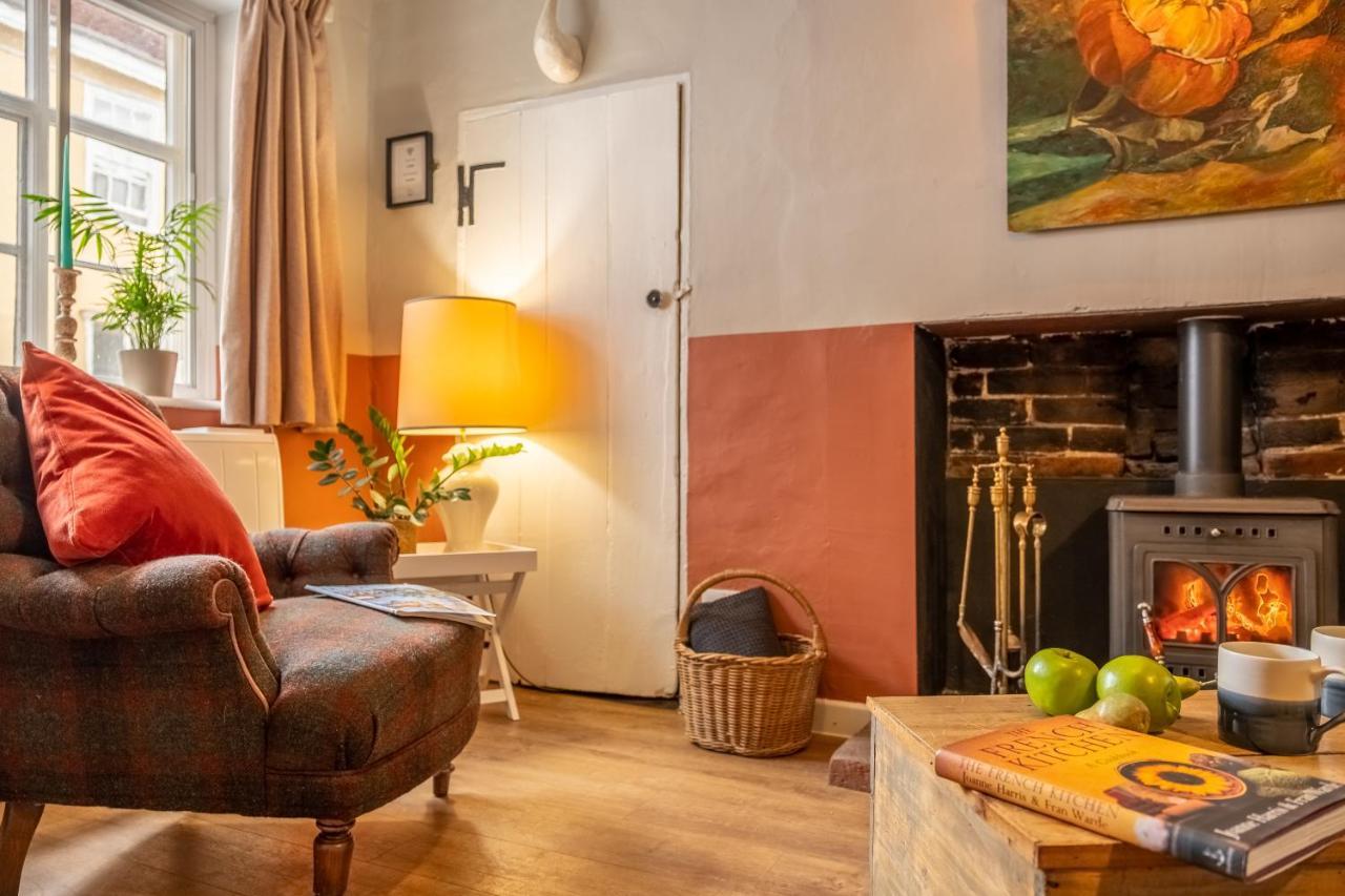 Heavenly 16Th Century Cottage In Pretty Rural Village - Swan'S Nest Boxford  Extérieur photo